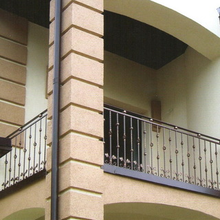 Перила металлические кованные для балкона