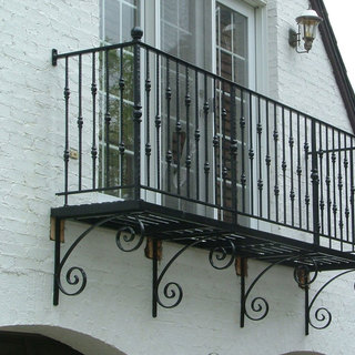 Металлические балконные перила