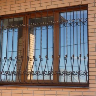 Решетка на окно металлическая